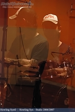 Howling Syn 3 Howling Syn 3